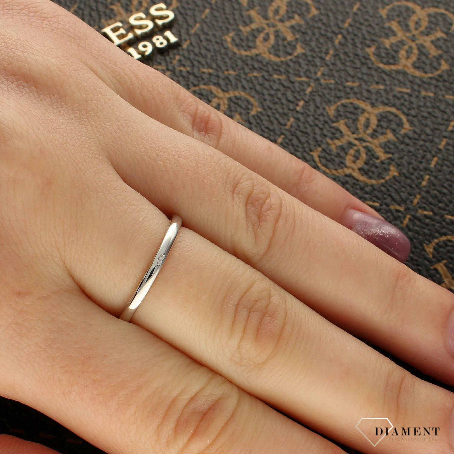 Pierścionek białe złoto  prostokątny szafir w Diamentach  585 0660005833 szafir.jpg